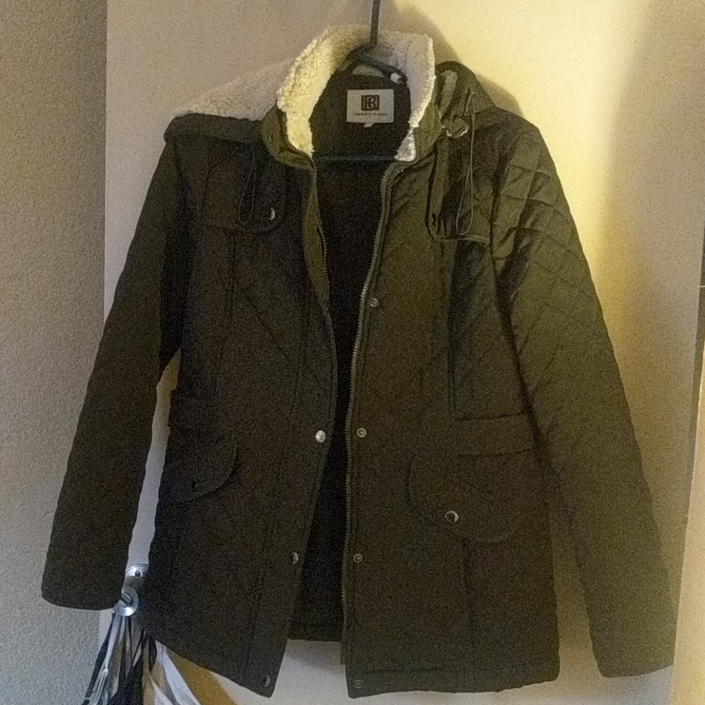 **Clearance** Beautiful, warm jacket